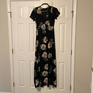 Staccato Black Floral Maxi